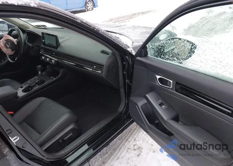 2024 Honda Civic Touring z USA, uszkodzony, nr VIN 2HGFE1F97RH303505